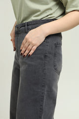 WOMEN’S DENIM JEANS