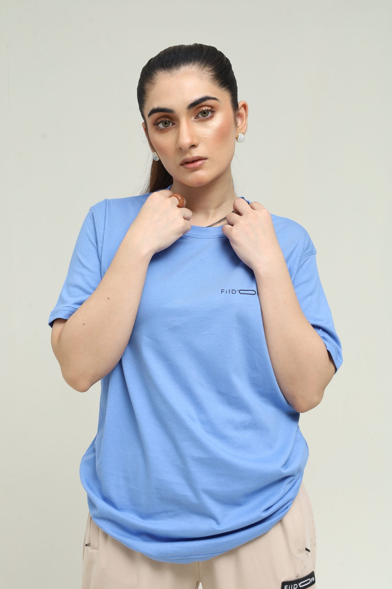 WOMEN’S BASIC T-SHIRT