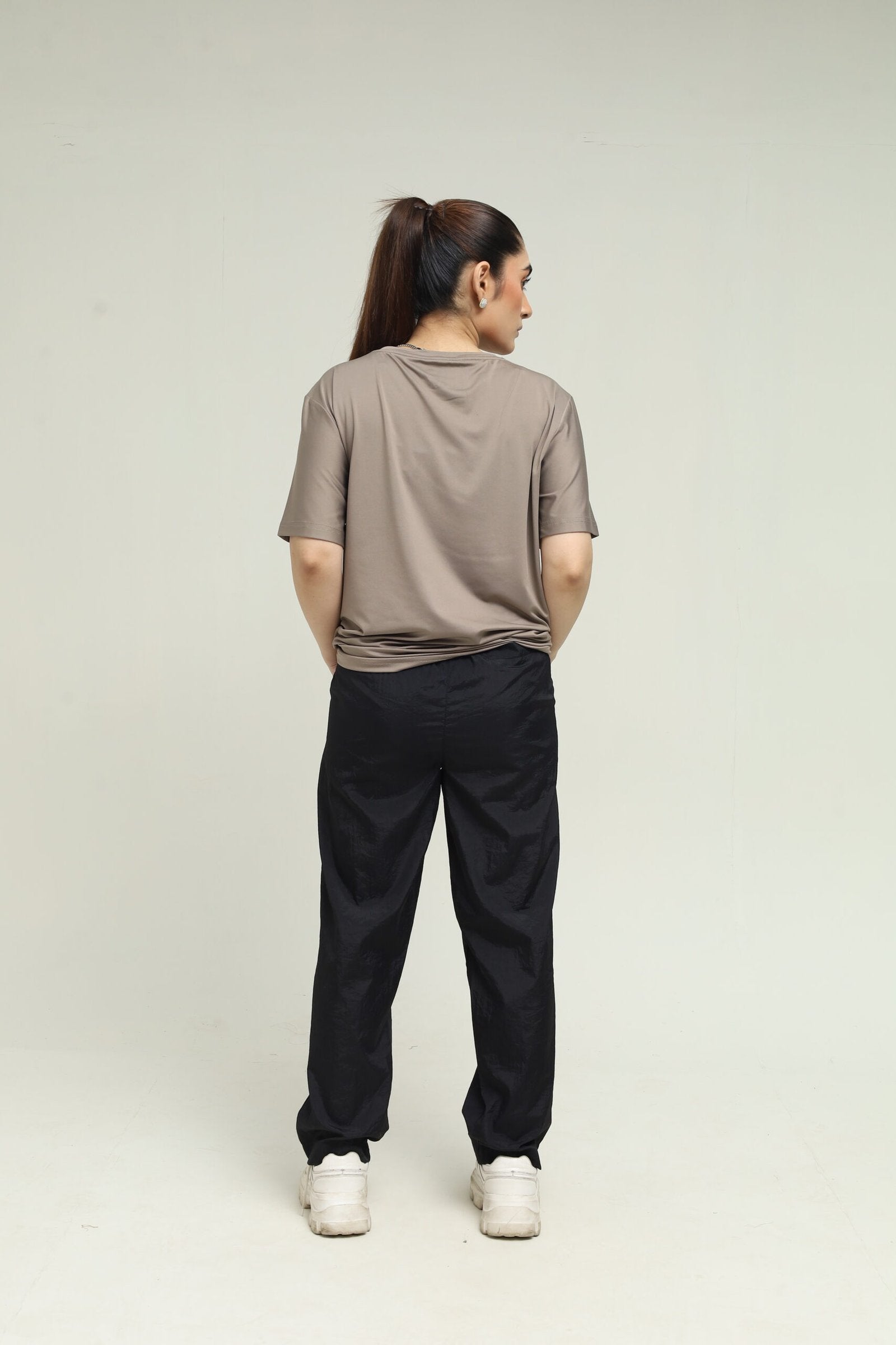 WOMEN’S TAFFETA TROUSER