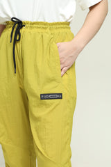 WOMEN’S TAFFETA TROUSER